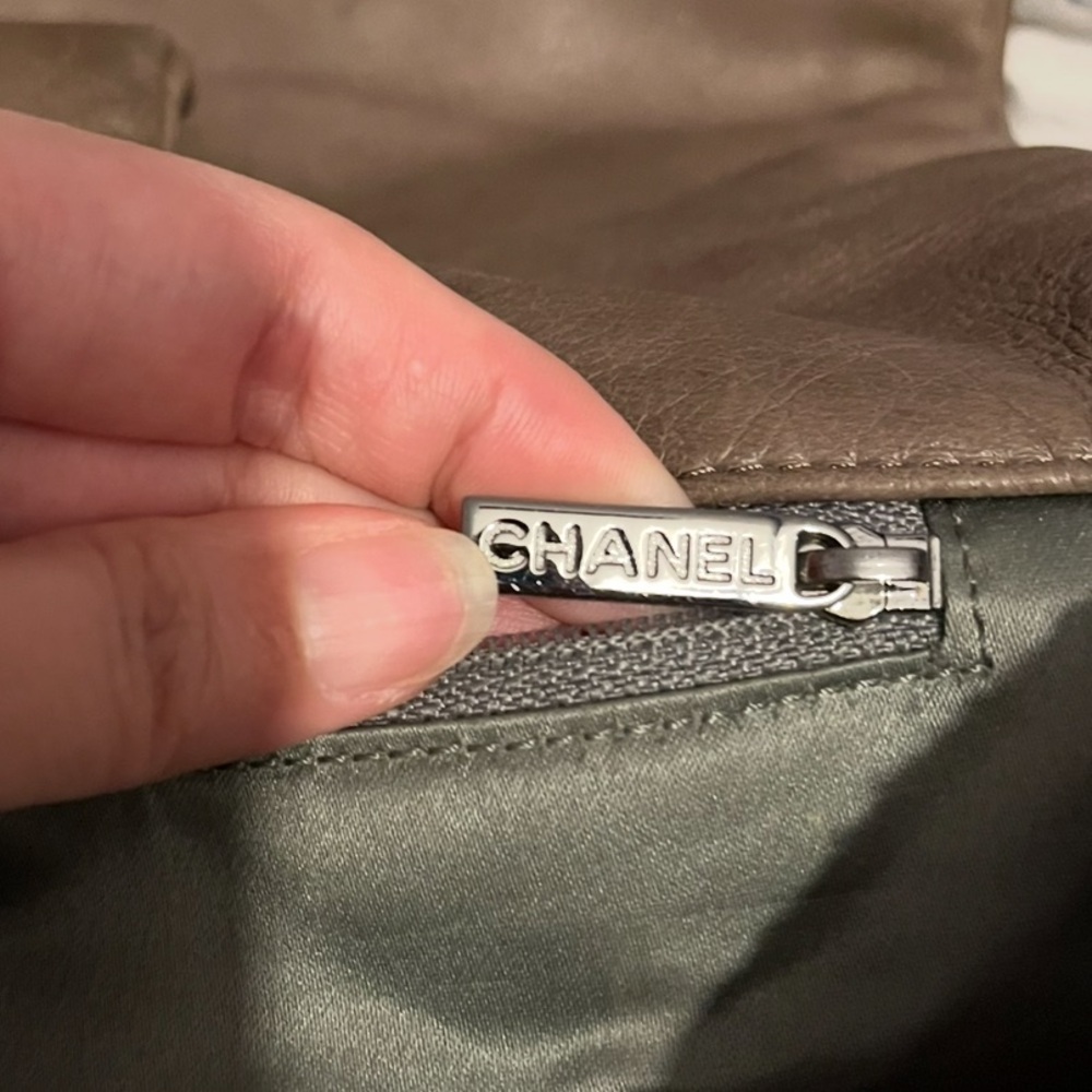 CHANEL BROOKLYN ACCORDION FLAP BAG - Picture 8 of 17